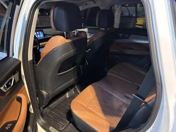 فونیکس، تیگو 8 پرو هیبرید (F8 PRO PHEV)