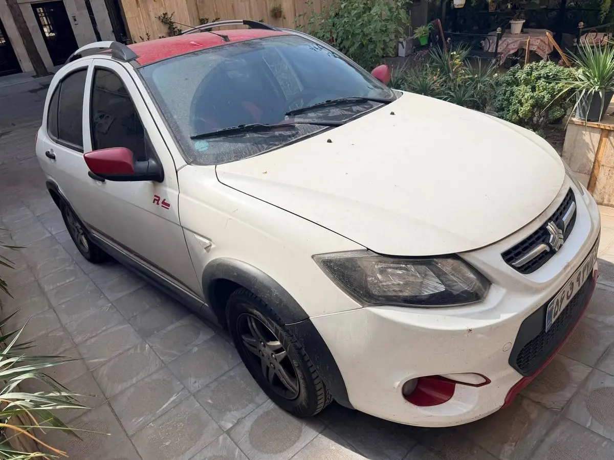 کوییک،  دنده ای R