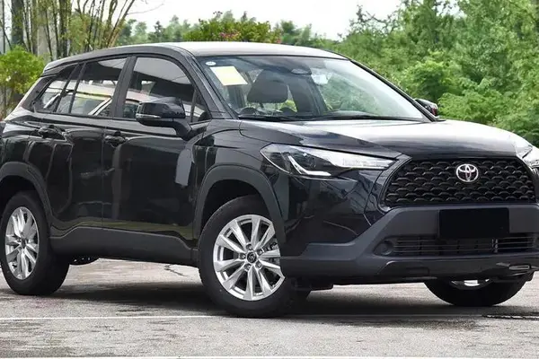 تویوتا، کرولا کراس هیبرید