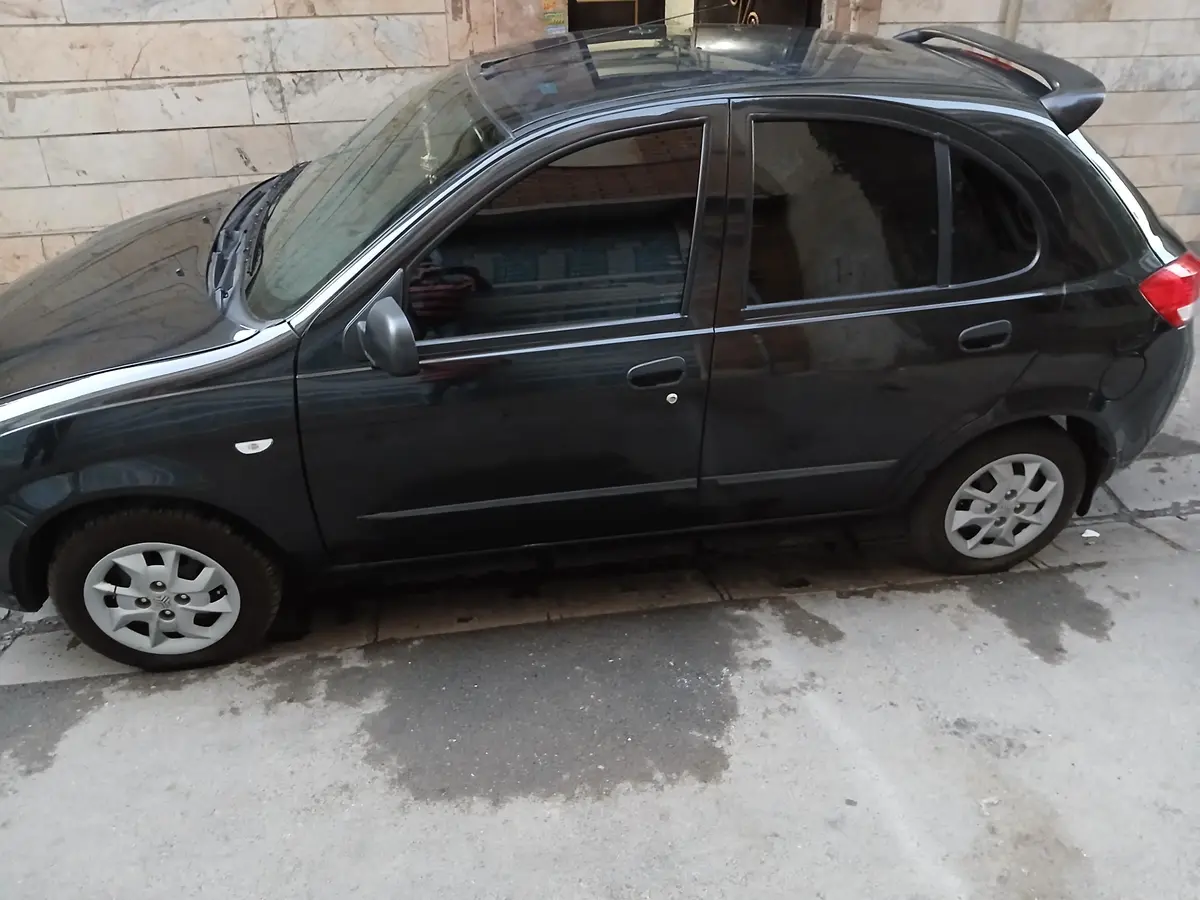 تیبا،  هاچ بک