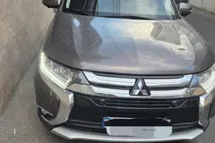 میتسوبیشی، اوتلندر PHEV