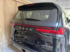 لکسوس، LX