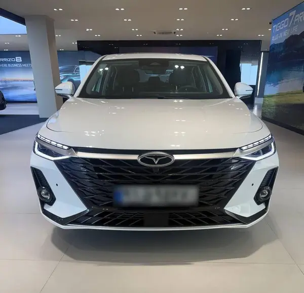 فونیکس، آریزو 8 (Z8)