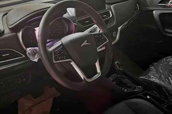 پیش فروش کی ام سی، SR3