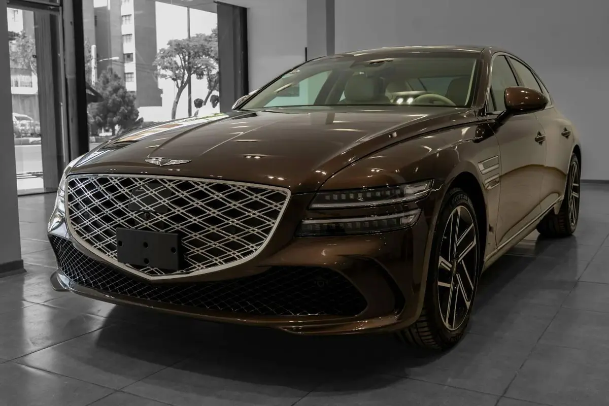 جنسیس  G80