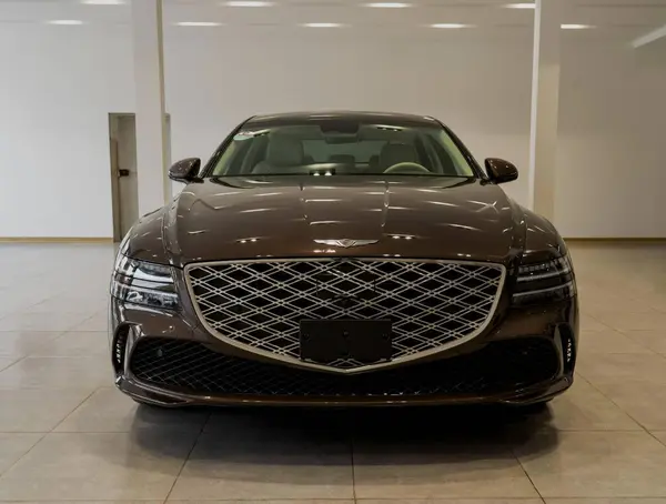 جنسیس  G80