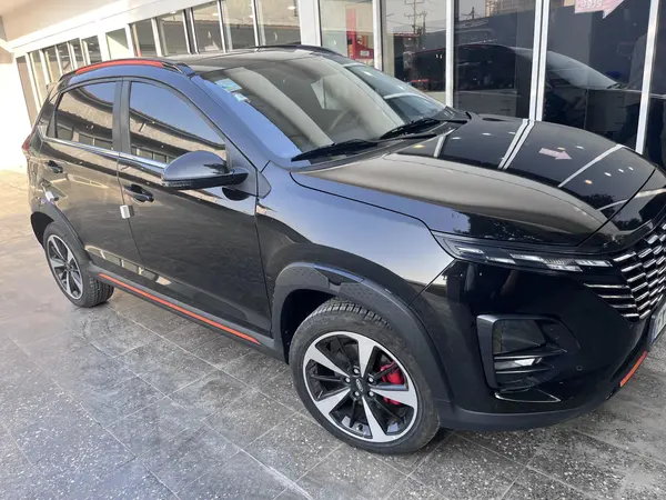 ام وی ام، X33 کراس