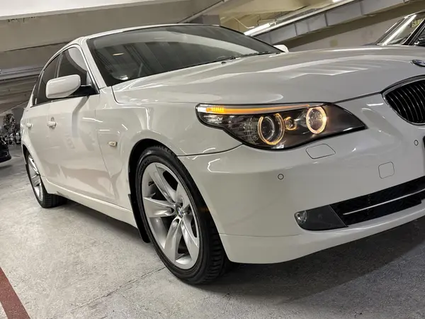 ب ام و، سری 5 سدان