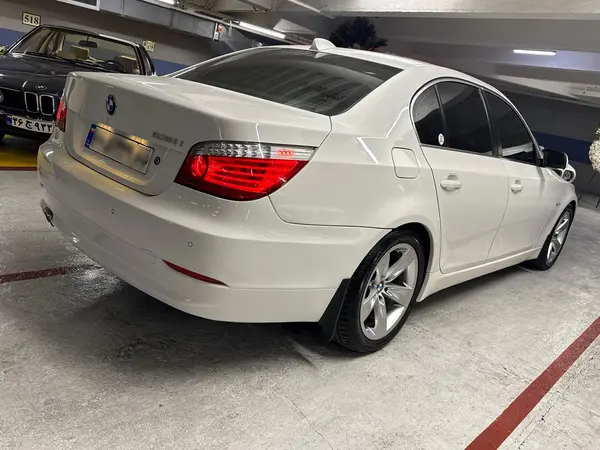 ب ام و، سری 5 سدان