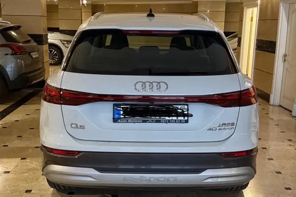 آئودی  Q5 e-tron