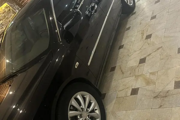 هیوندای  آزرا (گرنجور)