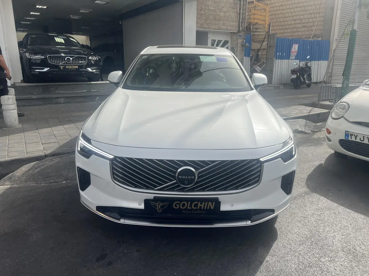 ولوو،  S90