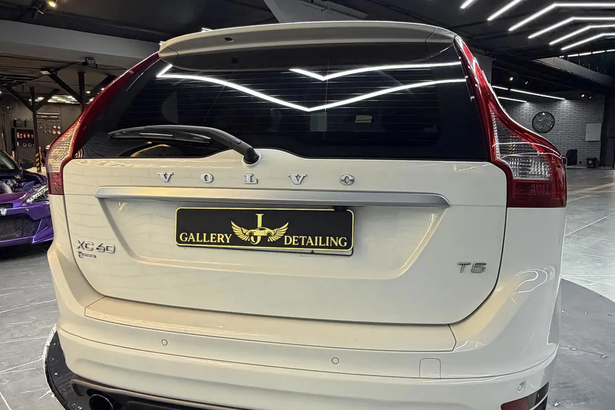 ولوو،  XC60