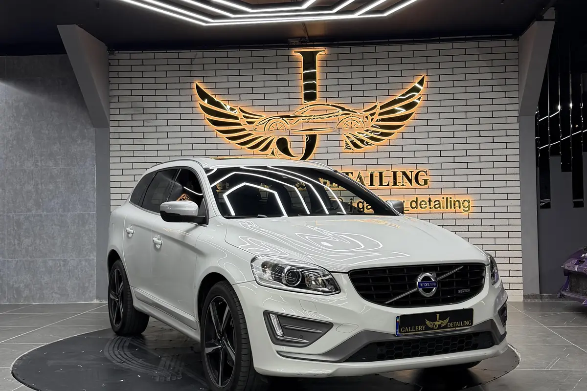 ولوو،  XC60