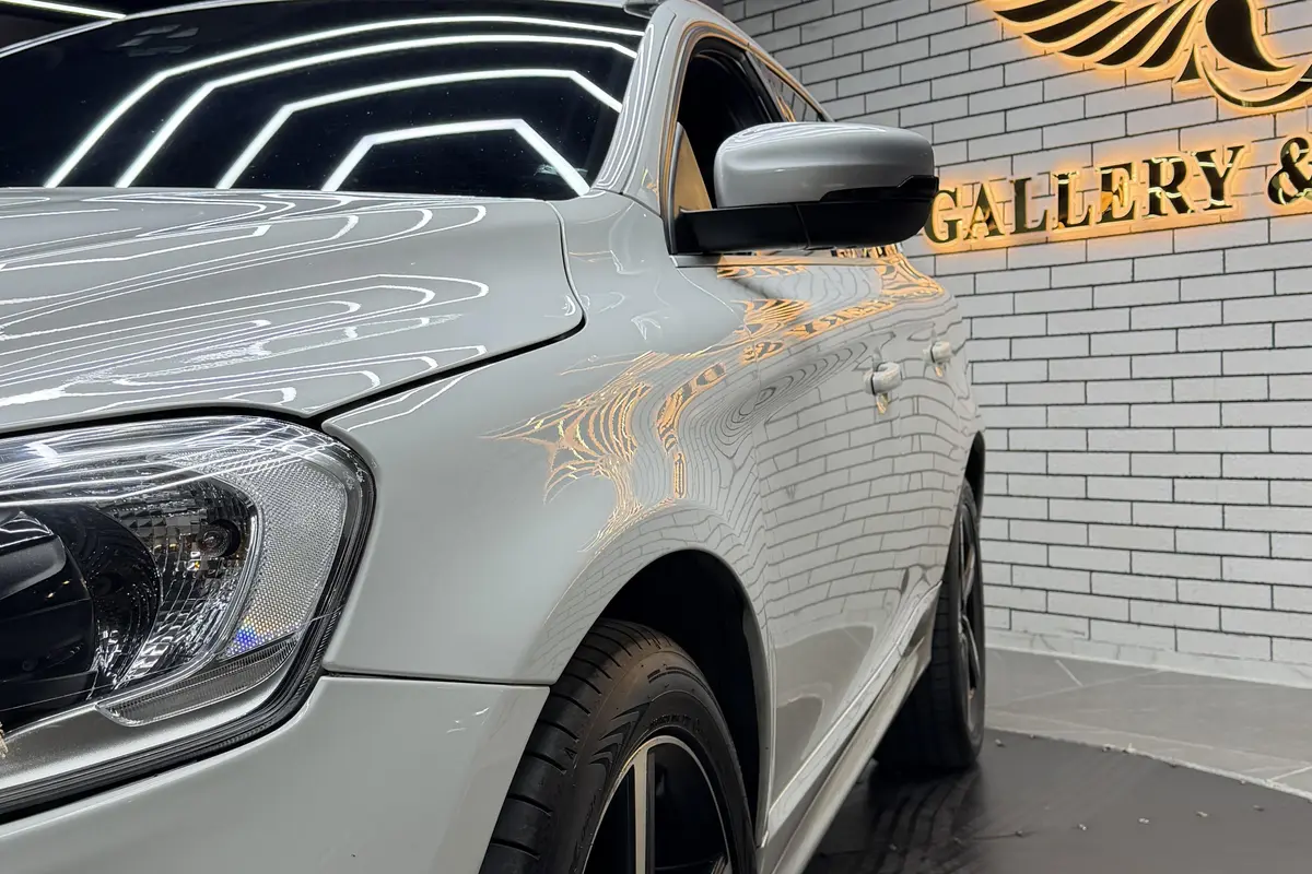 ولوو،  XC60