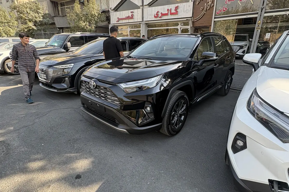 تویوتا،  راوفور هیبرید