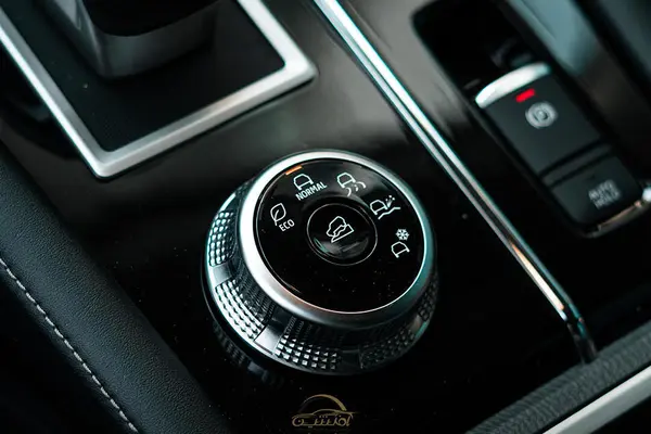 میتسوبیشی، اوتلندر