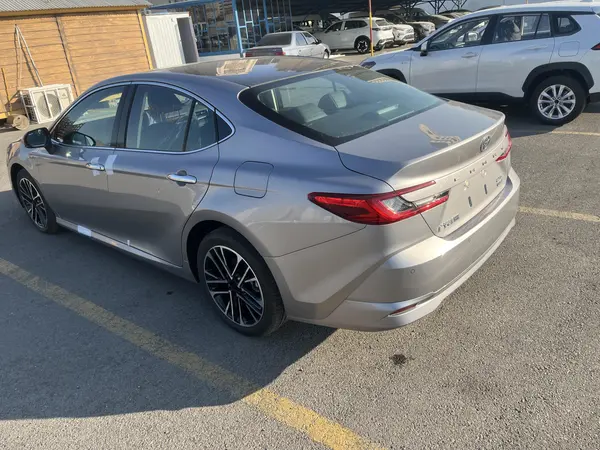 تویوتا، کمری هیبرید