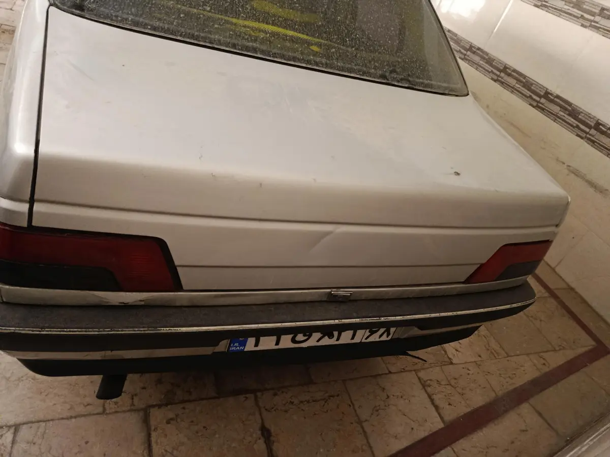 پژو،  405