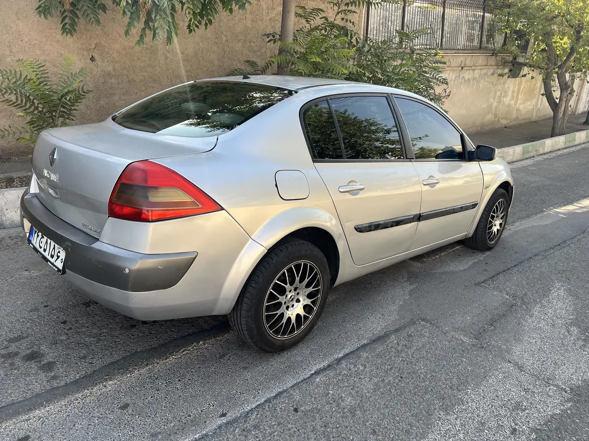 رنو،  مگان (وارداتی)