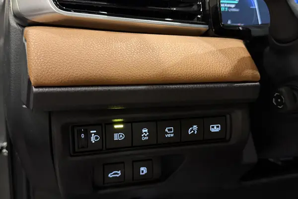 تویوتا، کمری هیبرید