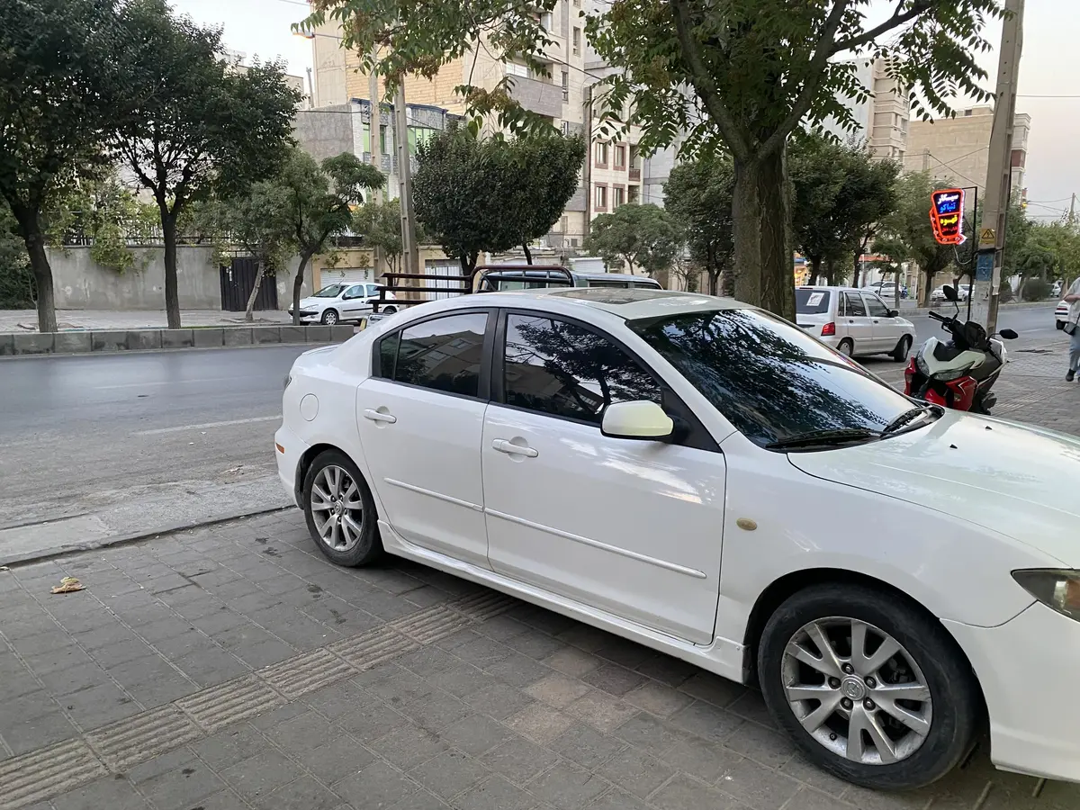 مزدا،  3 قدیم