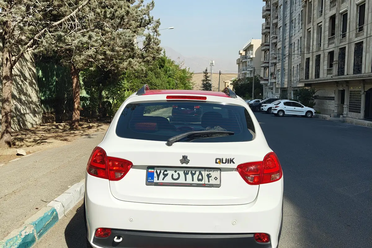 کوییک،  دنده ای R