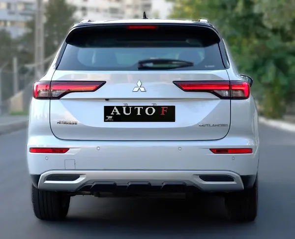 میتسوبیشی، اوتلندر