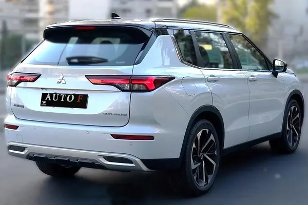 میتسوبیشی، اوتلندر