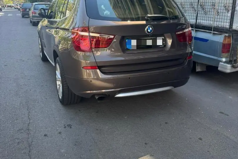 ب ام و،  X3