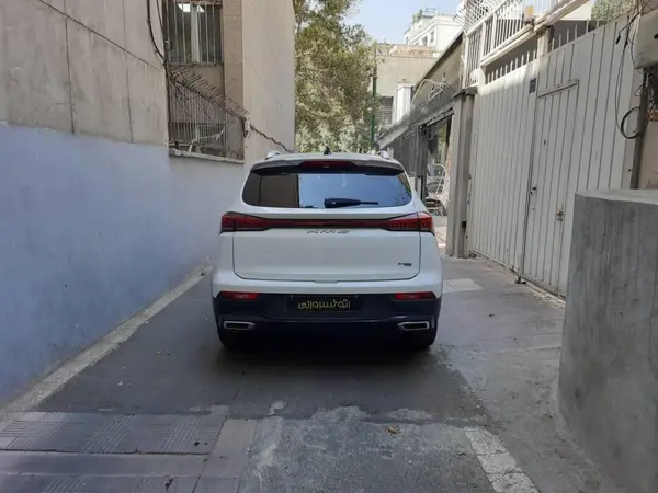 پیش فروش کی ام سی، X5