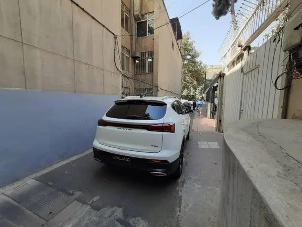 پیش فروش کی ام سی، X5