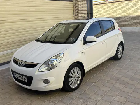 هیوندای، i20