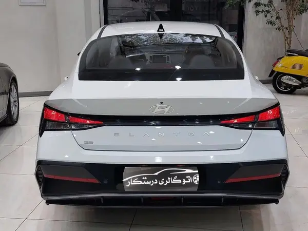 هیوندای  النترا