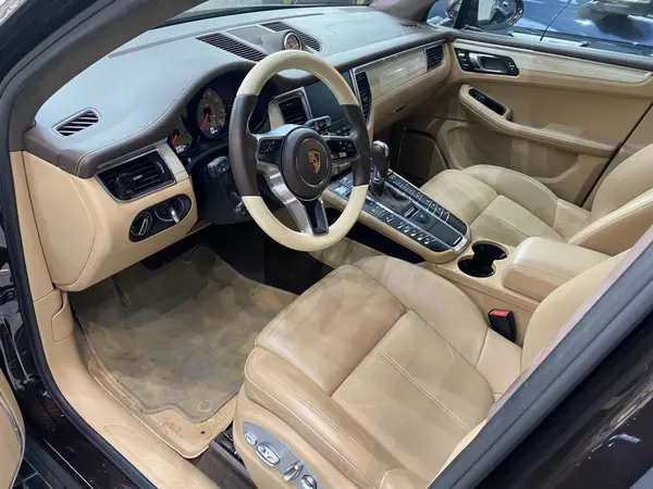 پورشه، ماکان