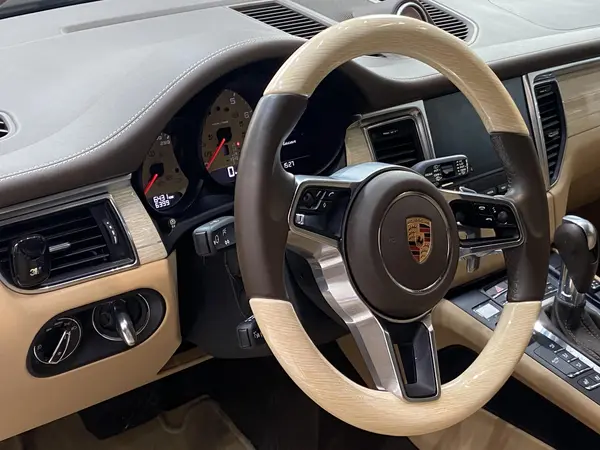 پورشه، ماکان