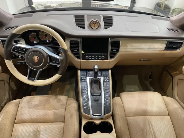 پورشه، ماکان