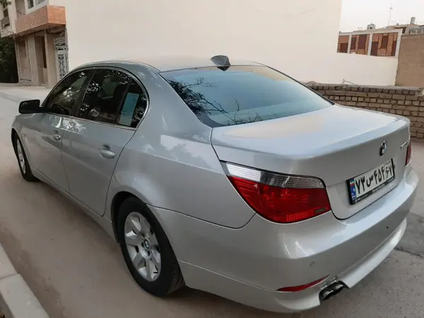 ب ام و  سری 5 سدان