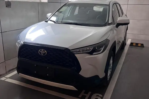 تویوتا، کرولا کراس هیبرید