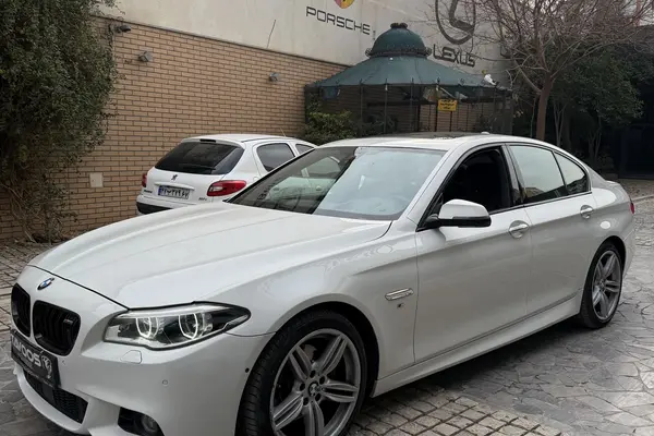 ب ام و، سری 5 سدان