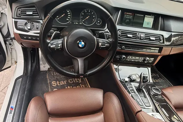 ب ام و، سری 5 سدان