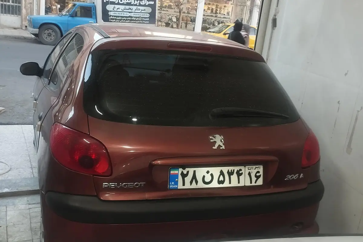 پژو،  206