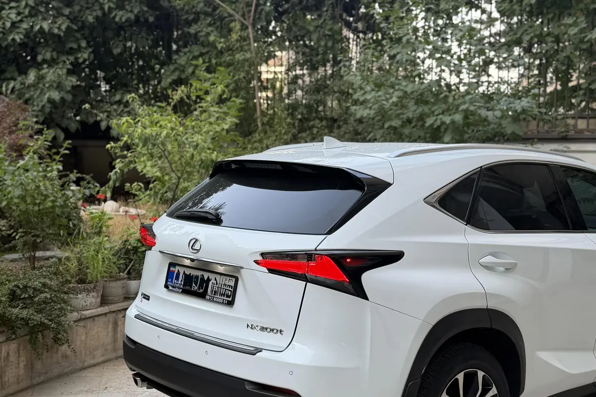لکسوس  NX