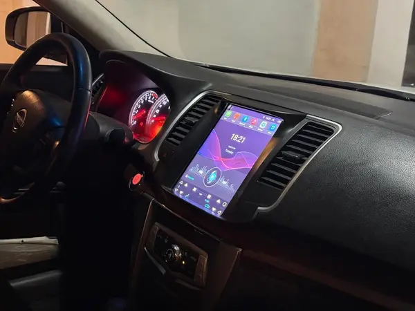 نیسان، تی ینا (مونتاژ)