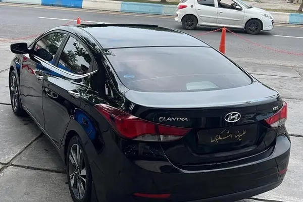 هیوندای  النترا