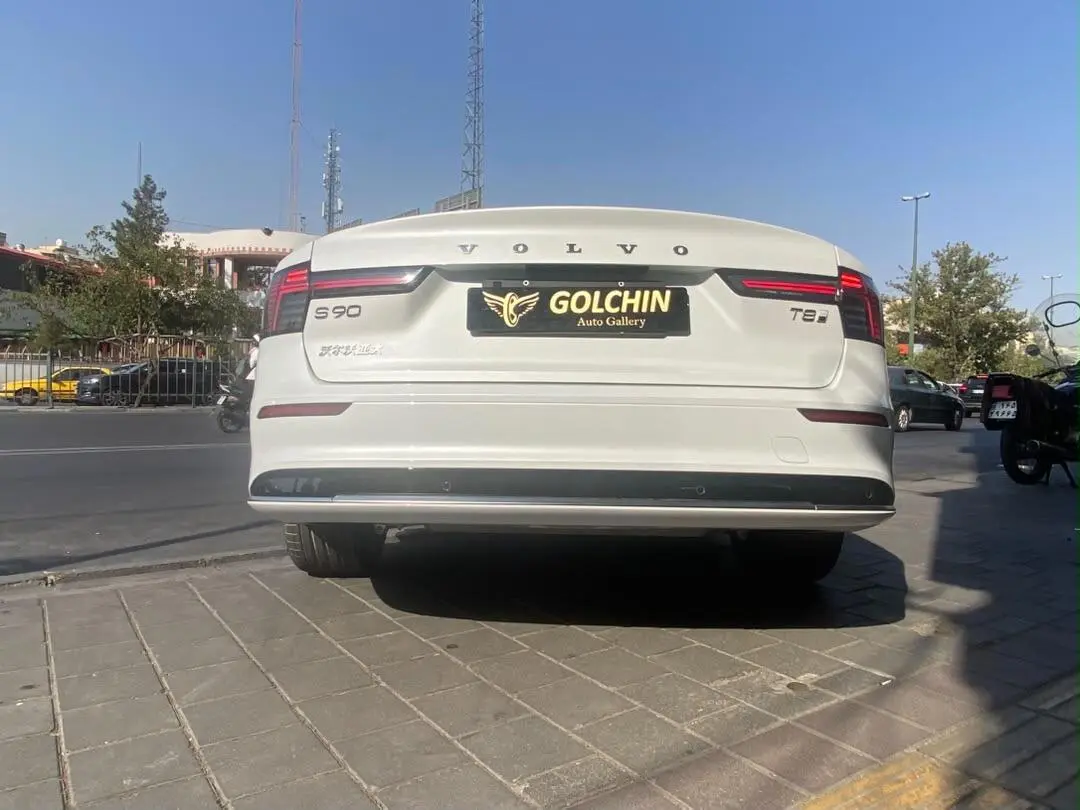 ولوو،  S90