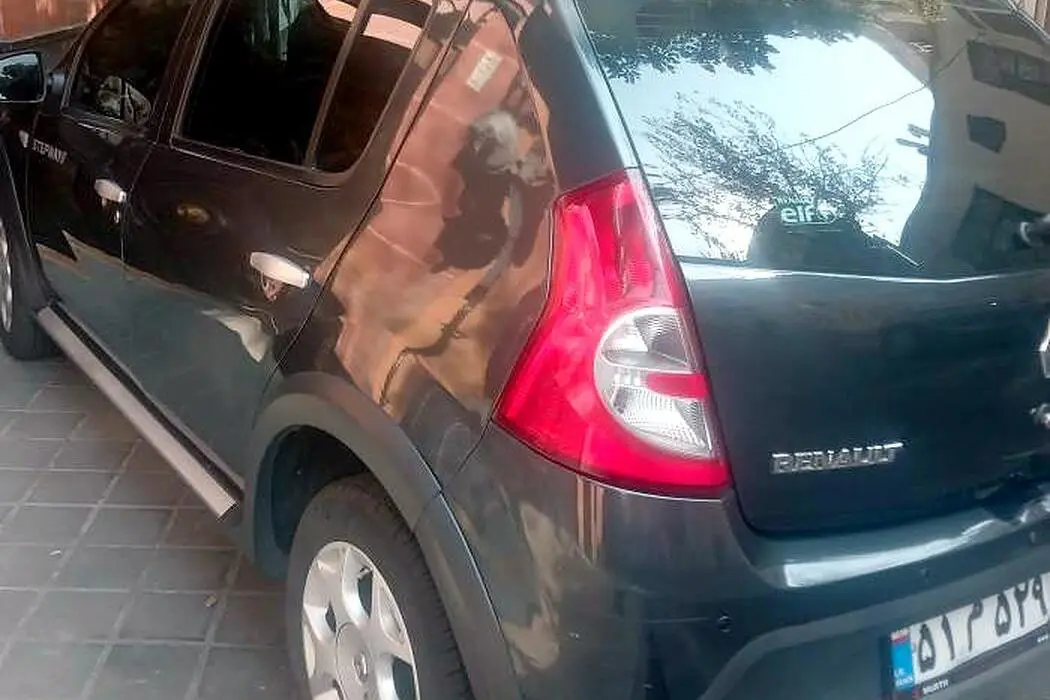 رنو،  ساندرو استپ وی
