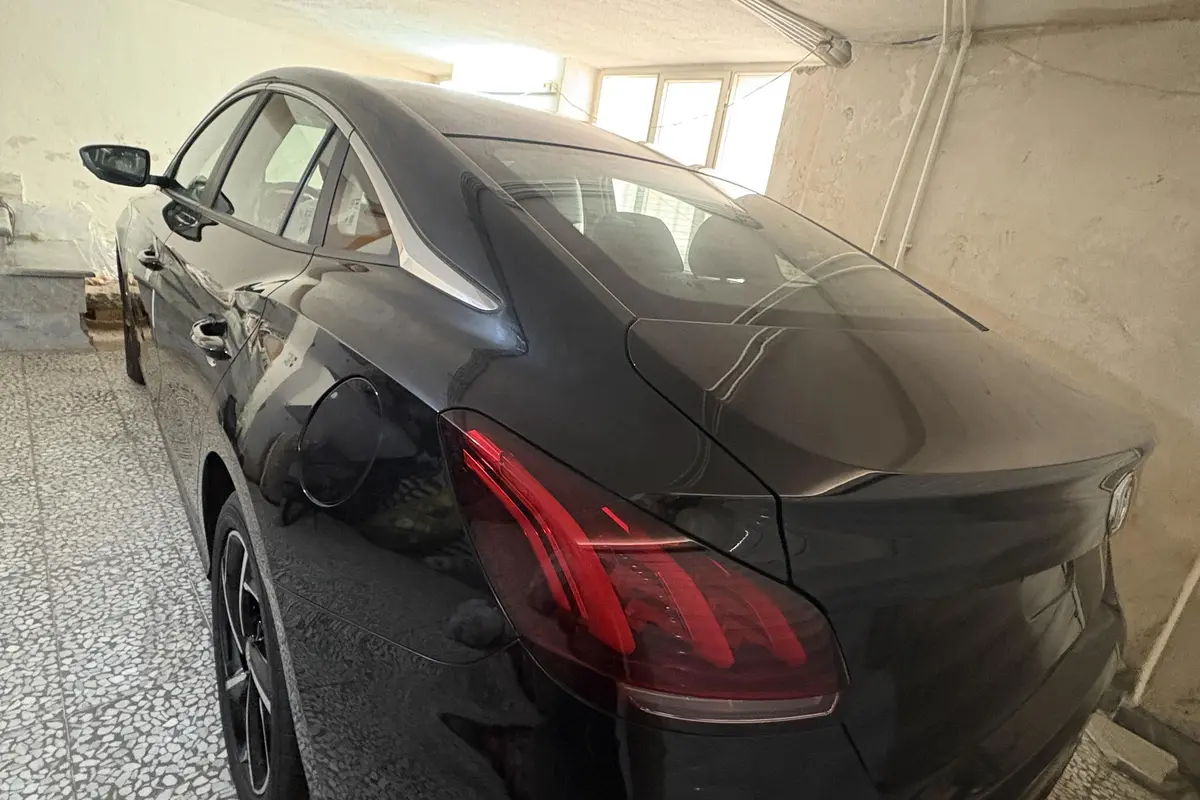ام جی،  GT