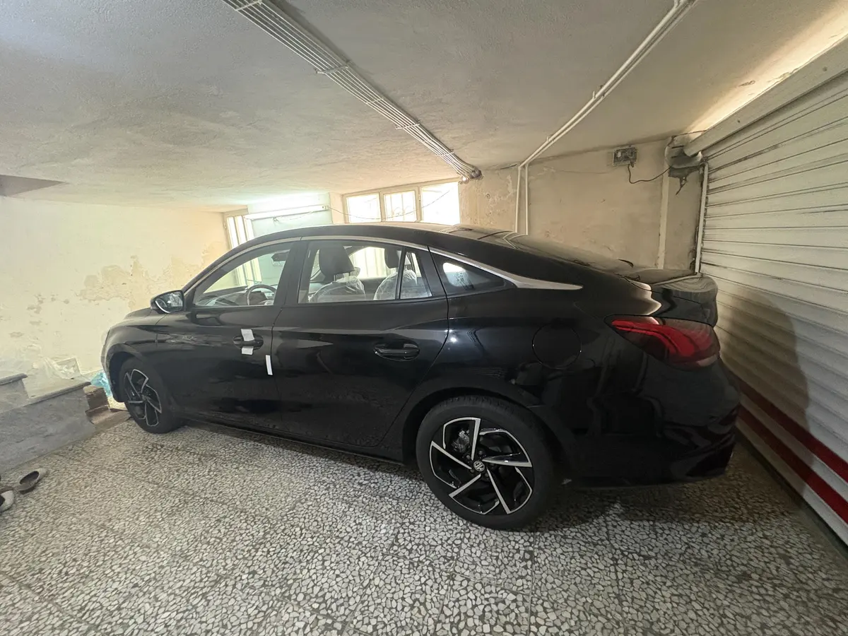 ام جی،  GT