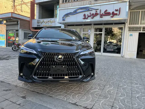 لکسوس، NX